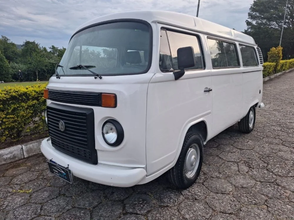 VW - VolksWagen Kombi Standard 1.4 Mi Total Flex 8V