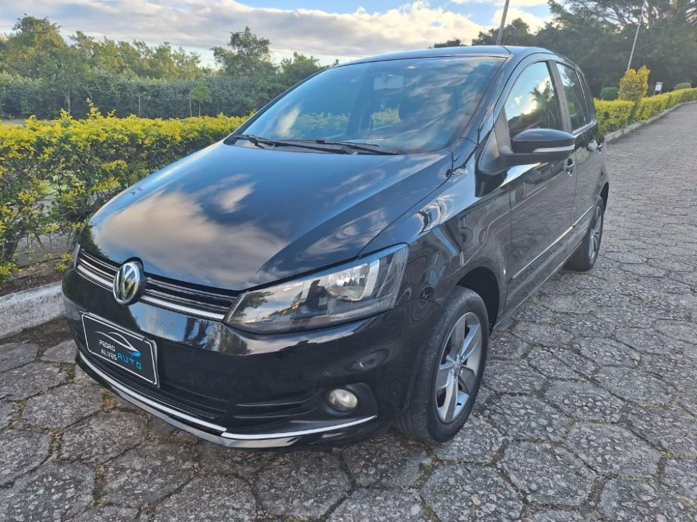 VW - VolksWagen Fox Connect 1.6 Flex 8V 5p